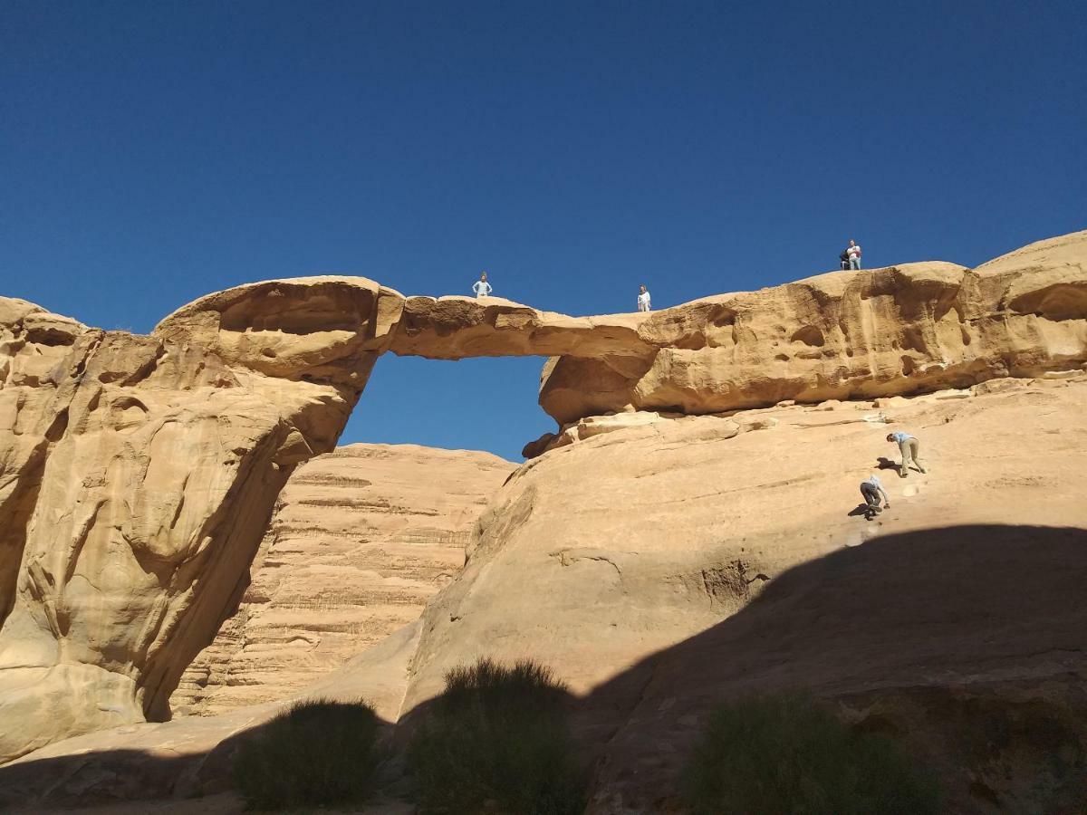 Rum Moon Luxury Camp Wadi Rum Eksteriør billede