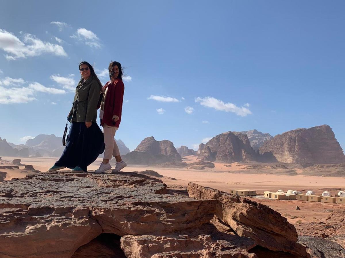 Rum Moon Luxury Camp Wadi Rum Eksteriør billede